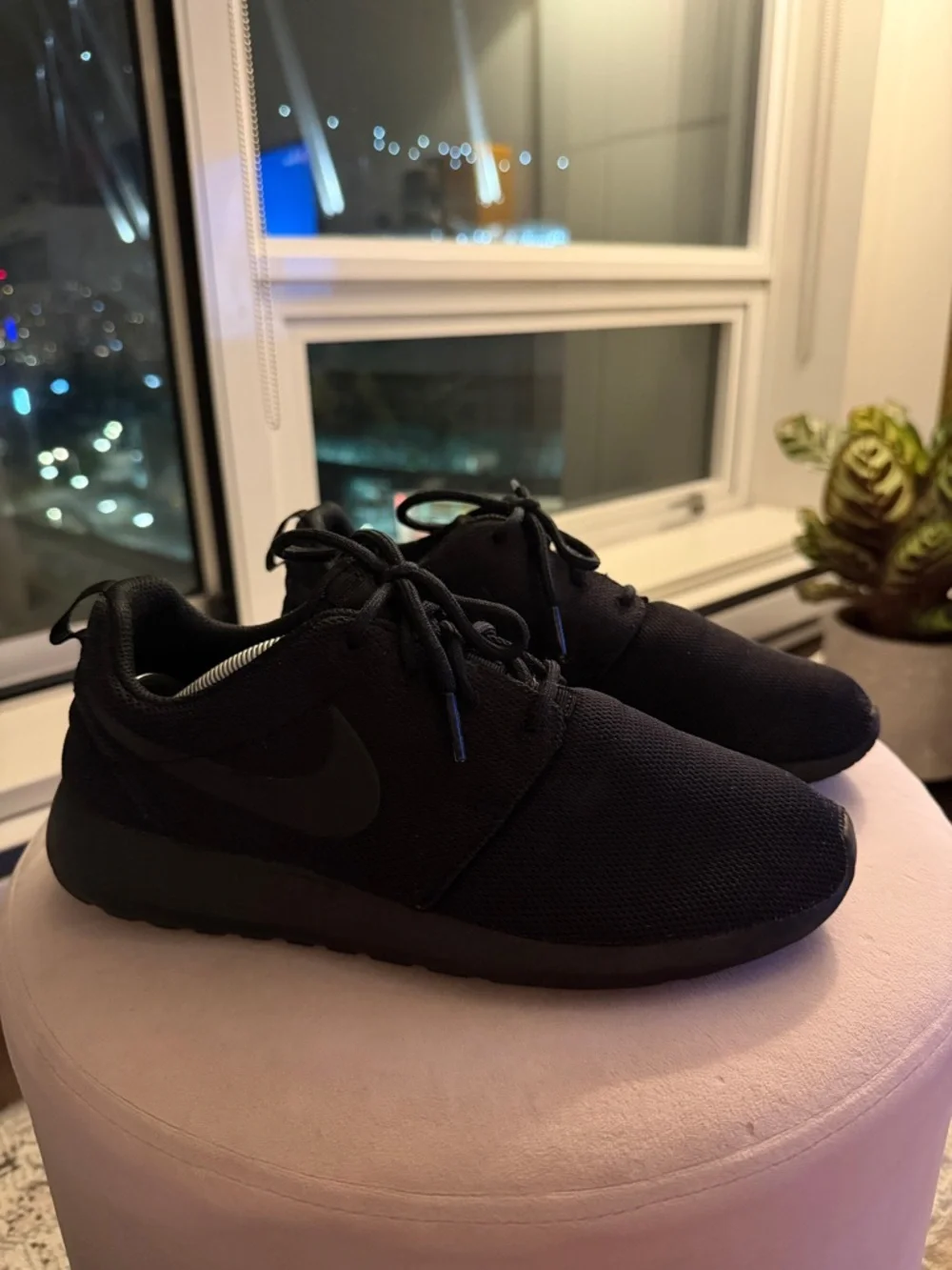 Nice Roshe running shoes - Picture 1 of 7